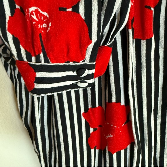 ❤️🌹 Madewell Striped Floral Tie-Front Blouse – Medium 🌹❤️ - Picture 7 of 9